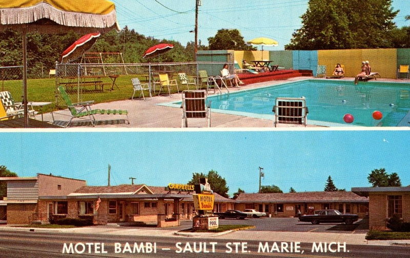 Motel Bambi (Bambi Motel) - Vintage Postcard (newer photo)